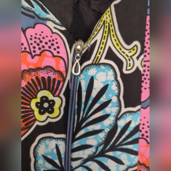 Beautiful Peplum Ankara Top, Floral Print And Beaded Chest Detail - Picture 8 of 16